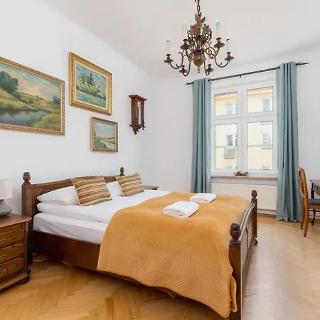 Spacious Retro Apartment In The Center Of Cracow By Noclegi Renters Krasków Eksteriør bilde