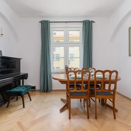 Spacious Retro Apartment In The Center Of Cracow By Noclegi Renters Krasków Eksteriør bilde