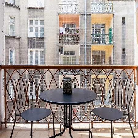 Spacious Retro Apartment In The Center Of Cracow By Noclegi Renters Krasków Eksteriør bilde