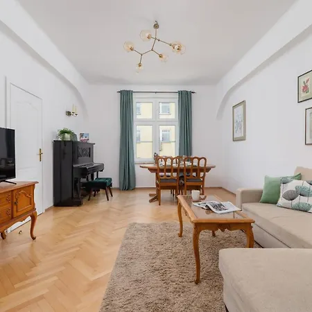Spacious Retro Apartment In The Center Of Cracow By Noclegi Renters Krasków Eksteriør bilde
